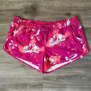 NWOT Columbia Women’s Size XXL Floral Pink Shorts Swim Outdoor Stretch Waist